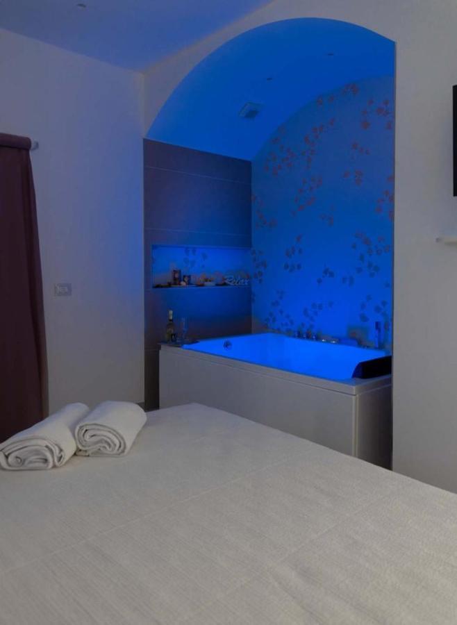 Al Chiaro Di Luna Luxury Suites Amalfi Coast Vietri sul Mare Exterior photo