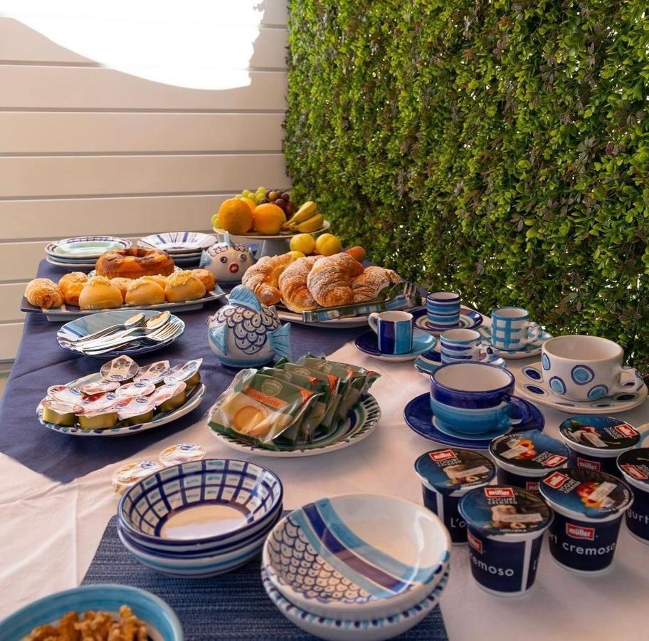 Al Chiaro Di Luna Luxury Suites Amalfi Coast Vietri sul Mare Exterior photo
